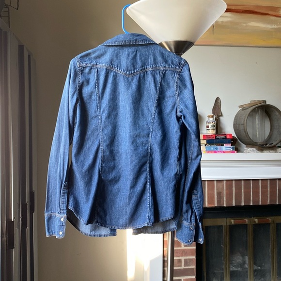 LEVI'S Women's Ultimate Long-Sleeve Western Shirt - Picture 4 of 7